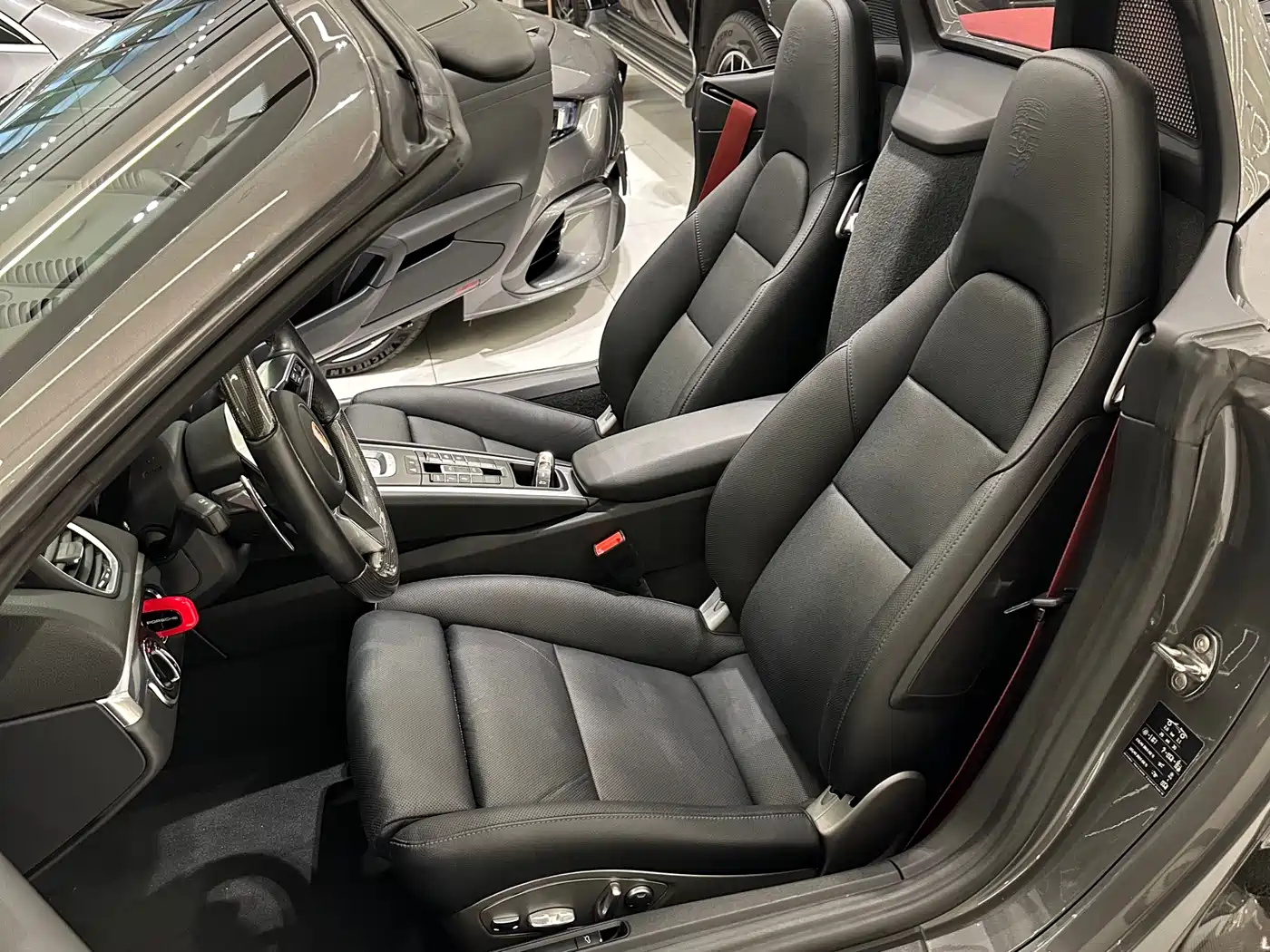 Porsche 718 2018 Boxster 2.0T фото 6