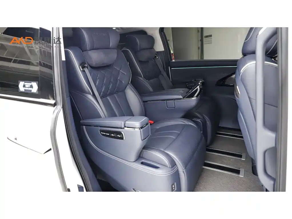 GAC Trumpchi Trumpchi Xiangwang M8 2025 Model QianKun Series Ultra First Class фото 8