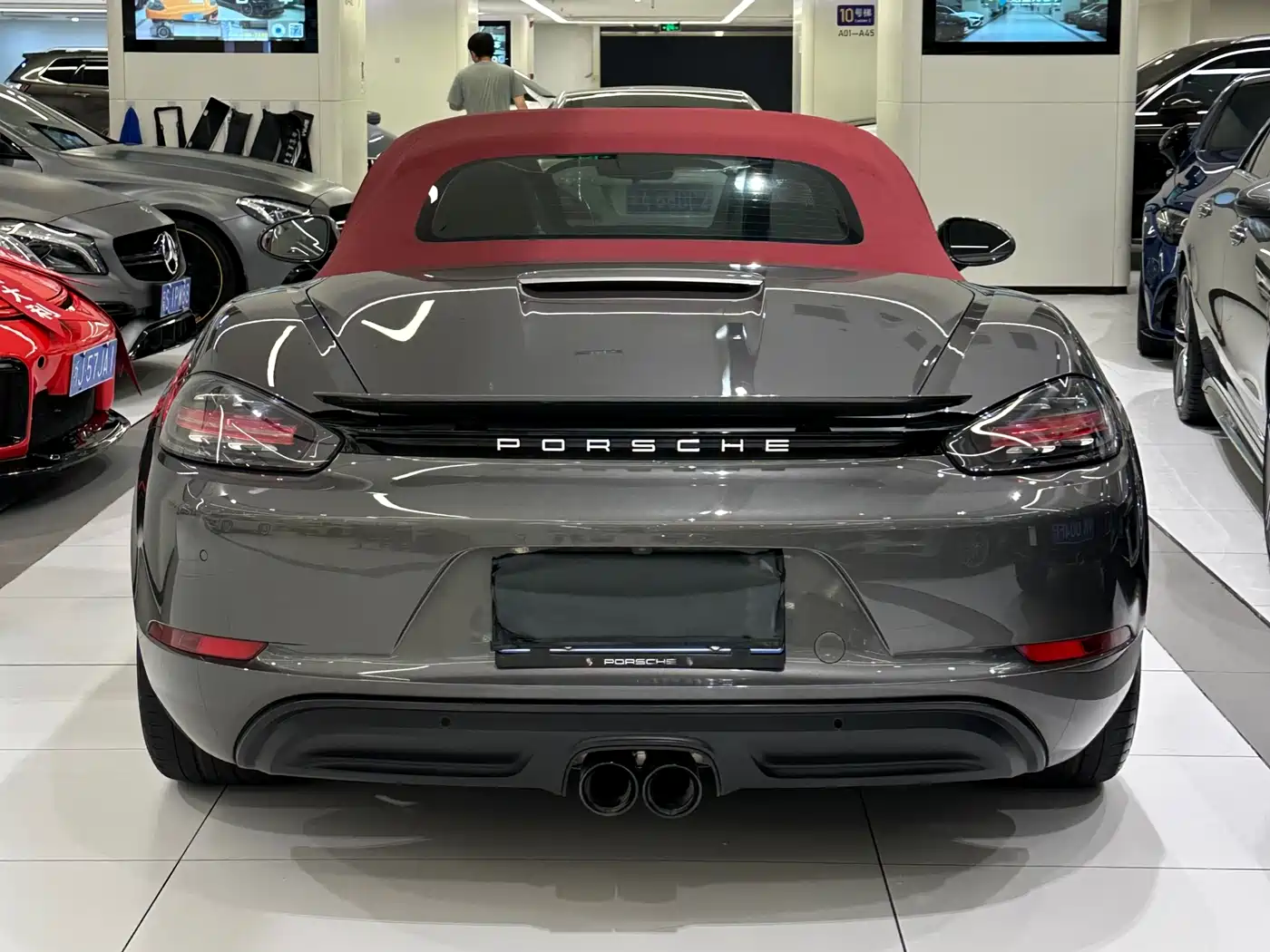 Porsche 718 2018 Boxster 2.0T фото 12
