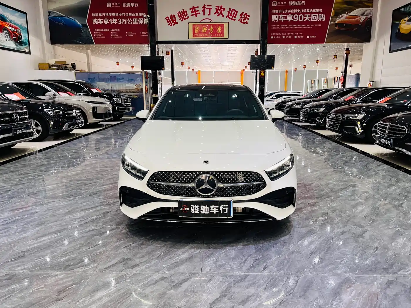 Mercedes-Benz A-Class 2025 A 200 L Fashion Edition фото 2