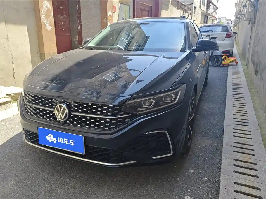 Volkswagen Passat 2024 380TSI Starlight Dragon Glory Edition