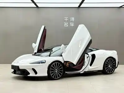 McLaren GT
