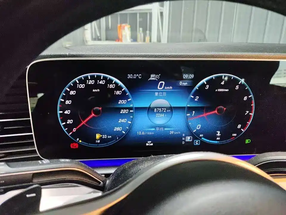 Mercedes-Benz GLE Coupe 2020 GLE 350 4MATIC Coupe SUV Fashion фото 4