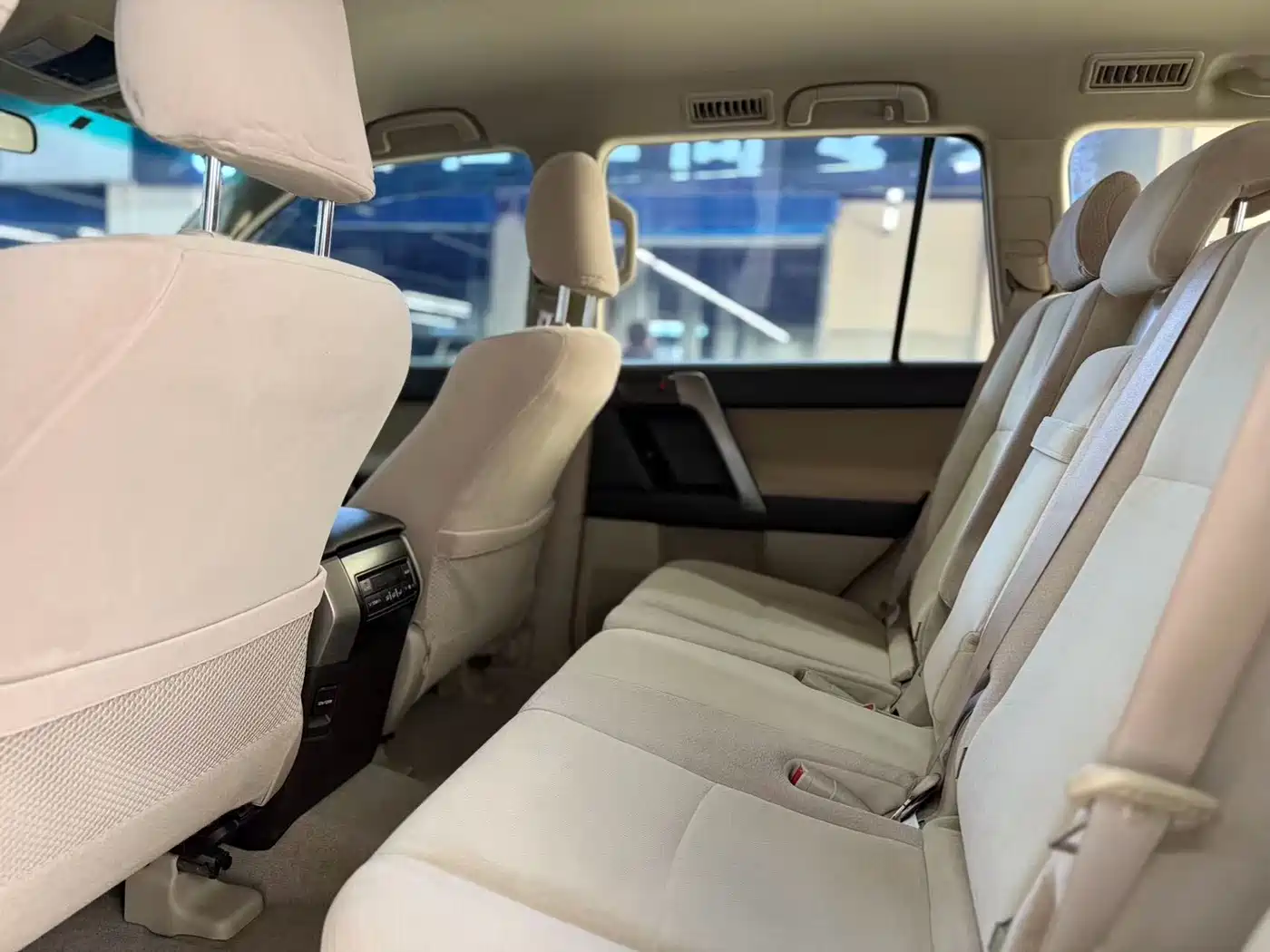 Toyota Prado (Import) 2010 2.7L Auto Luxury фото 5
