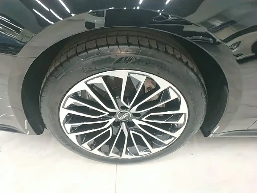 Audi A7L 2026 2024 45 TFSI Luxury
