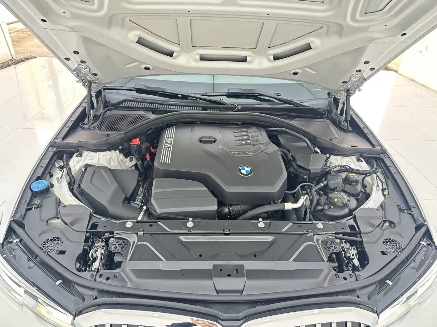 BMW 3 Series 2020 325Li Launch Edition фото 14