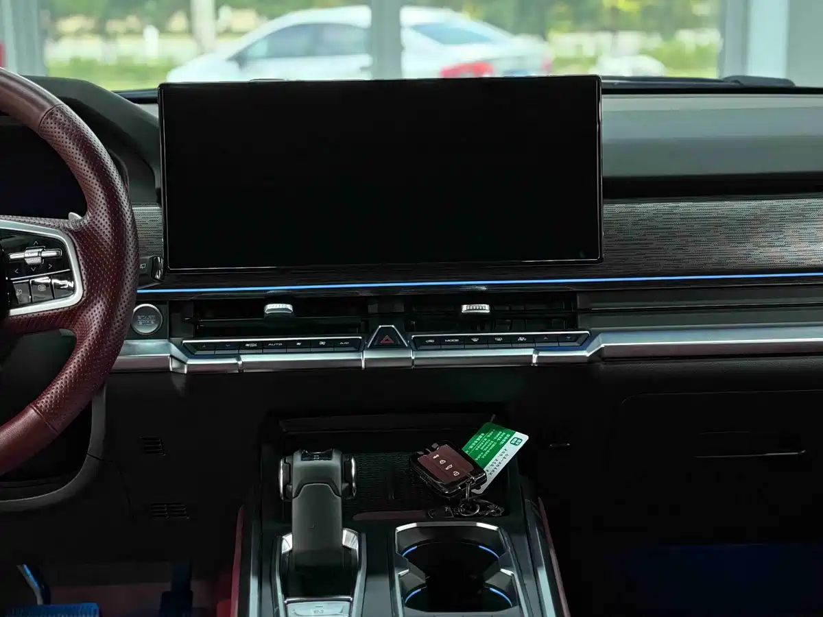 Фото 9 - Tank 400 New Energy