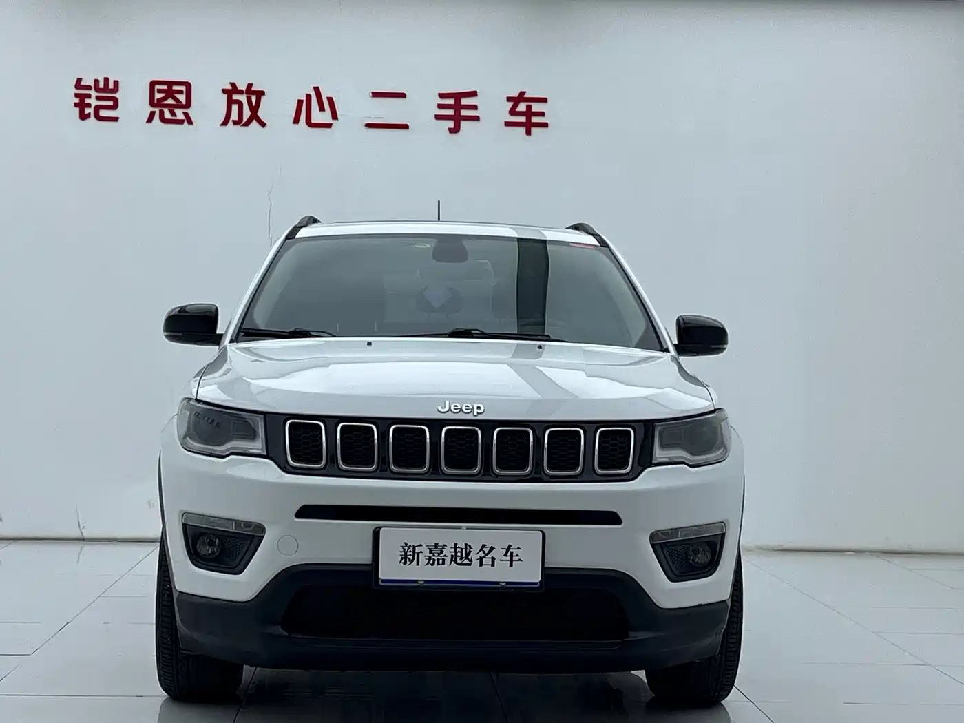 Фото 2 - Jeep Compass