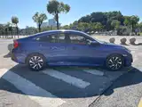 Фото 4 - Honda Civic
