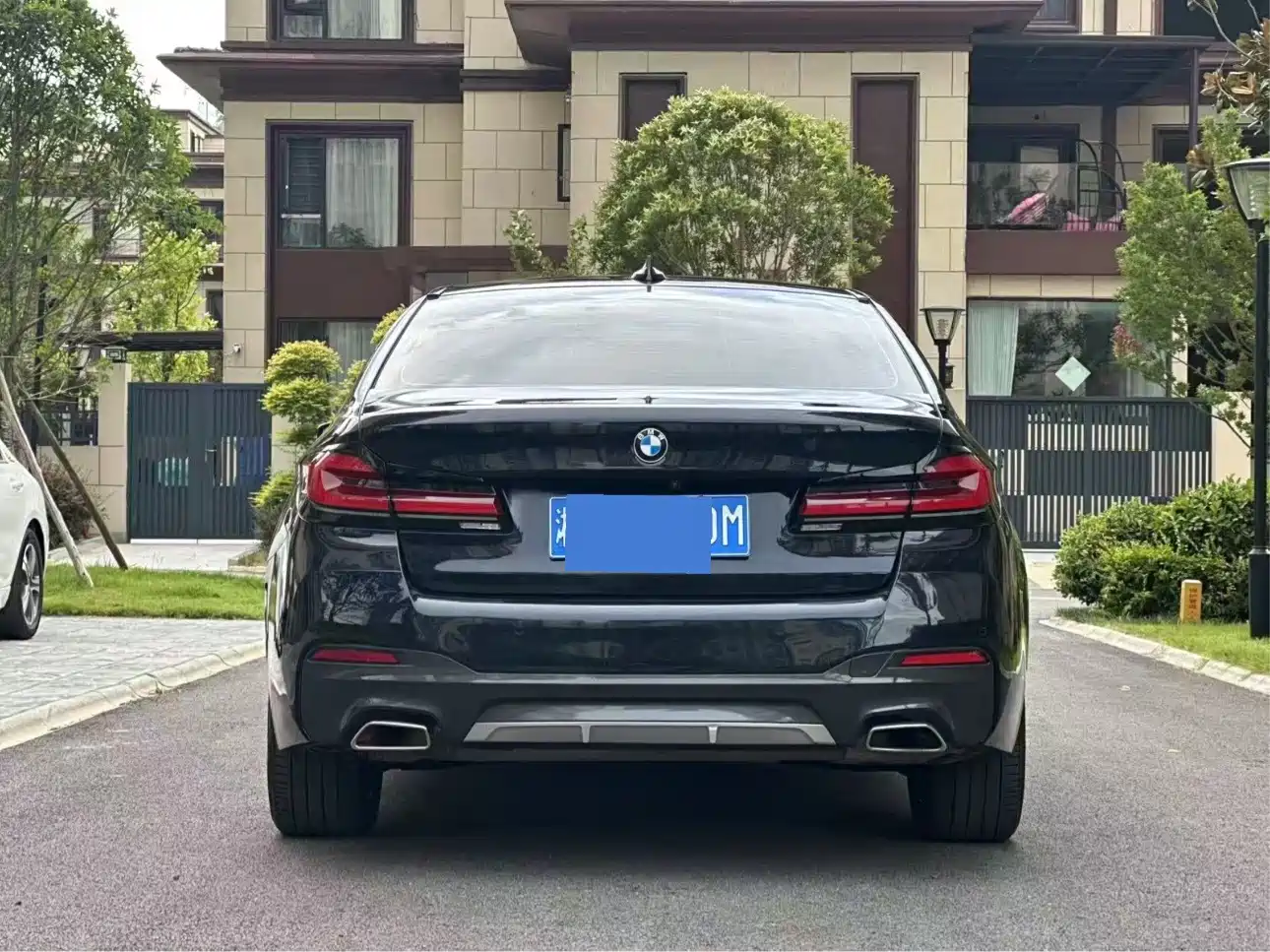 BMW 5 Series 2022 525Li M Sport Package фото 9