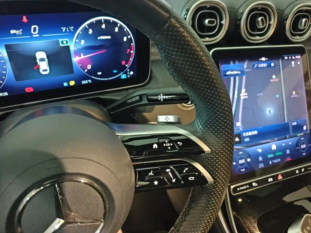 Photo 14 - Mercedes-Benz C-Class