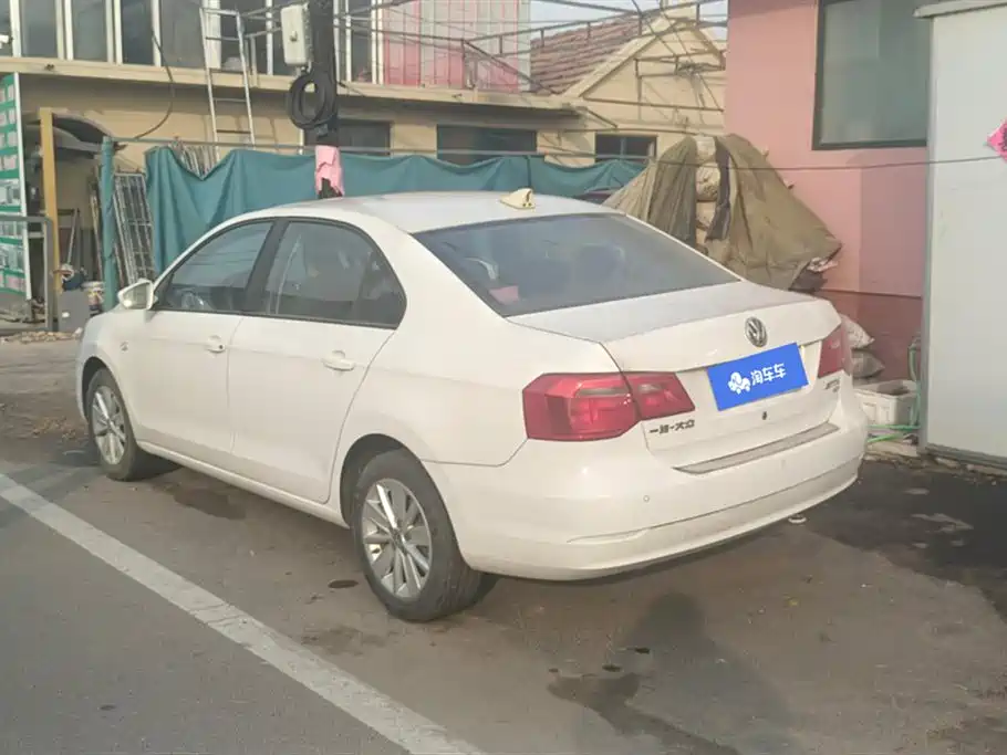 Volkswagen Jetta 2015 Value Edition 1.6L Manual Comfort фото 3