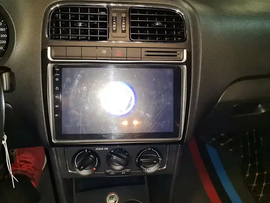 Volkswagen Polo 2016 1.6L Automatic Comfort фото 13