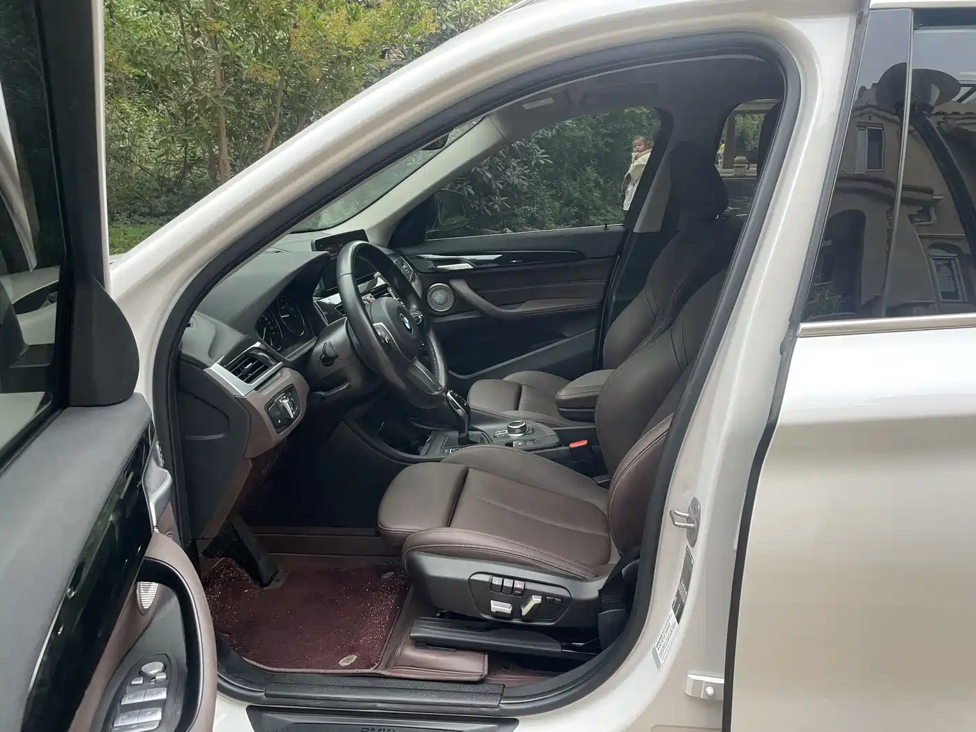 BMW X1 2022 sDrive25Li Leading фото 8