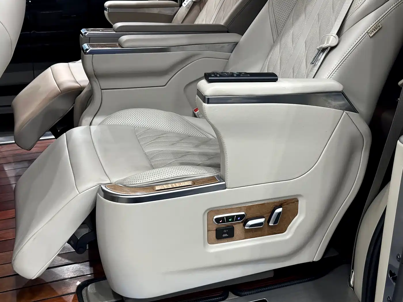 Buick GL8 2018 28T Comfort China VI фото 18