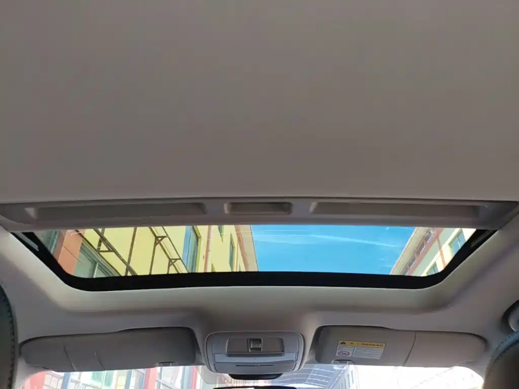 Photo 18 - Roewe i5