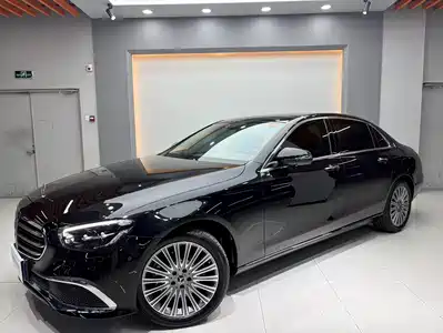 Mercedes-Benz E