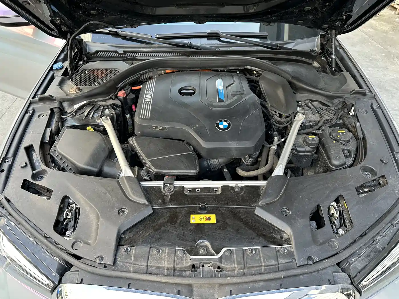 BMW 5 Series New Energy 2021 535Le M Sport Package фото 12