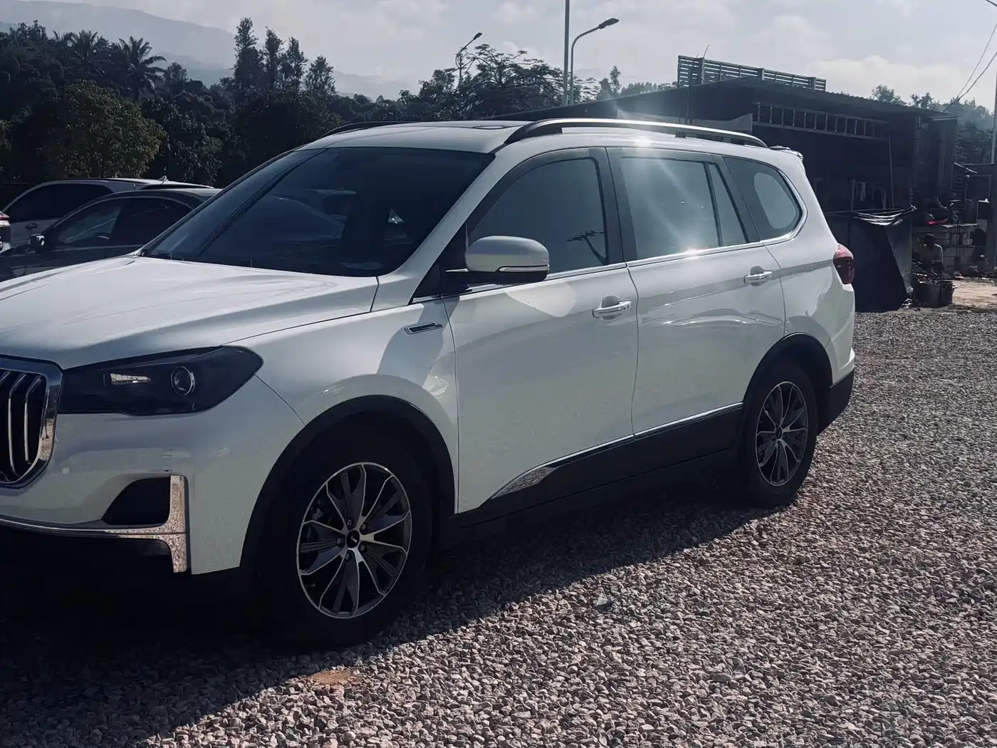 SWM Motor SWM G05 2021 2021 PRO 1.5T Automatic Luxury 6-seater