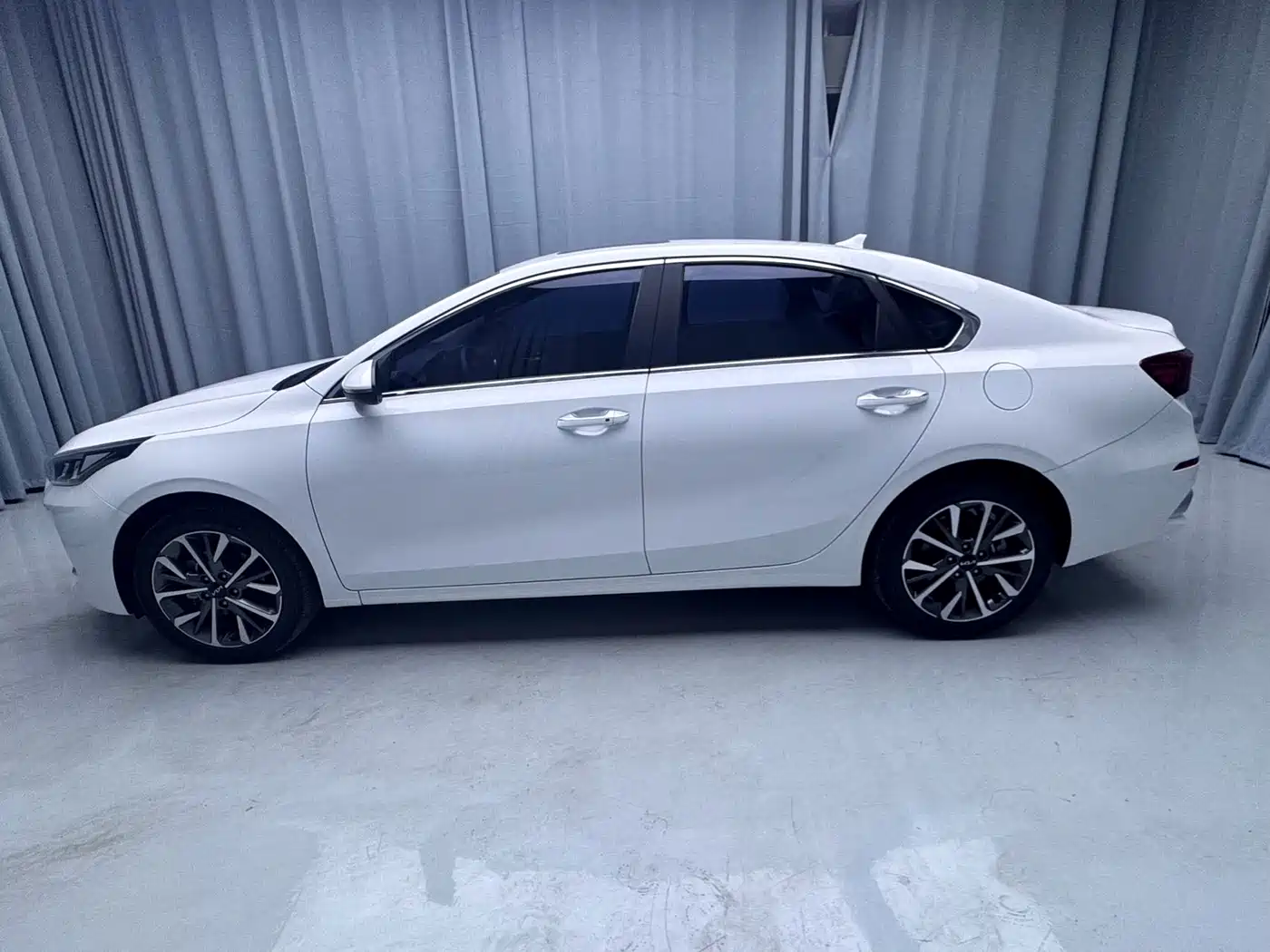 Kia K3 2021 1.5L CVT Fashion Edition фото 4