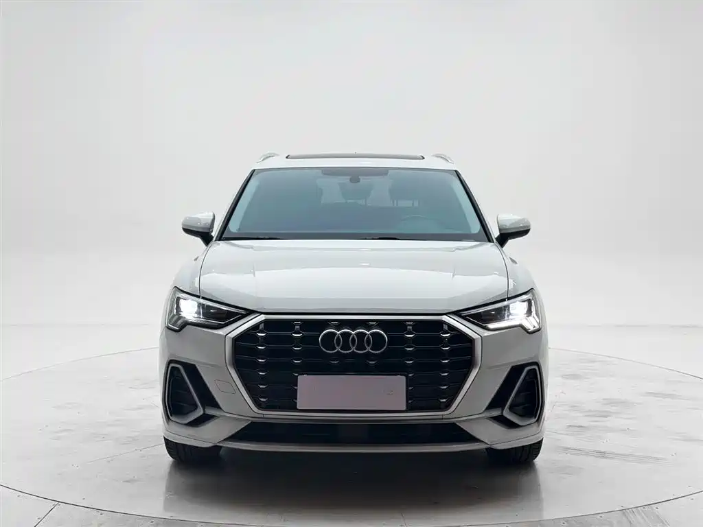Audi Q3 2022 35 TFSI Fashion Dynamic фото 2