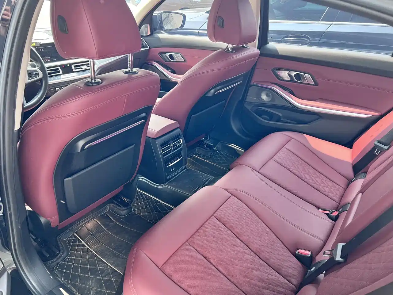 BMW 3 Series 2022 325Li M Sport Shadow Edition фото 18