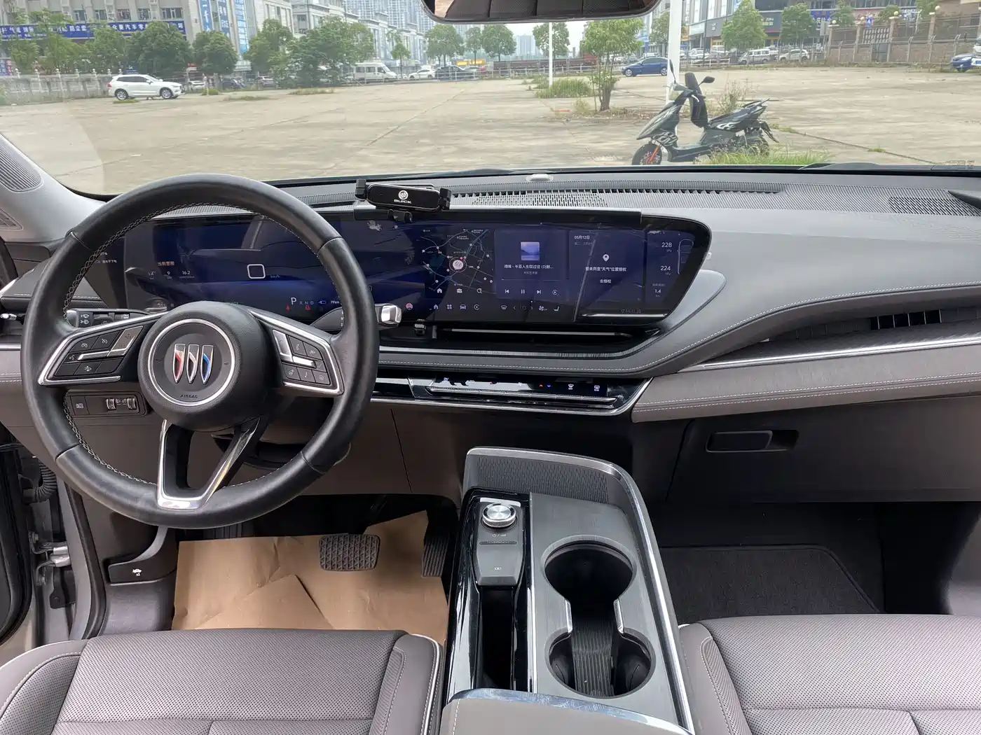 Buick E5 2023 Premium Standard Range Edition фото 7