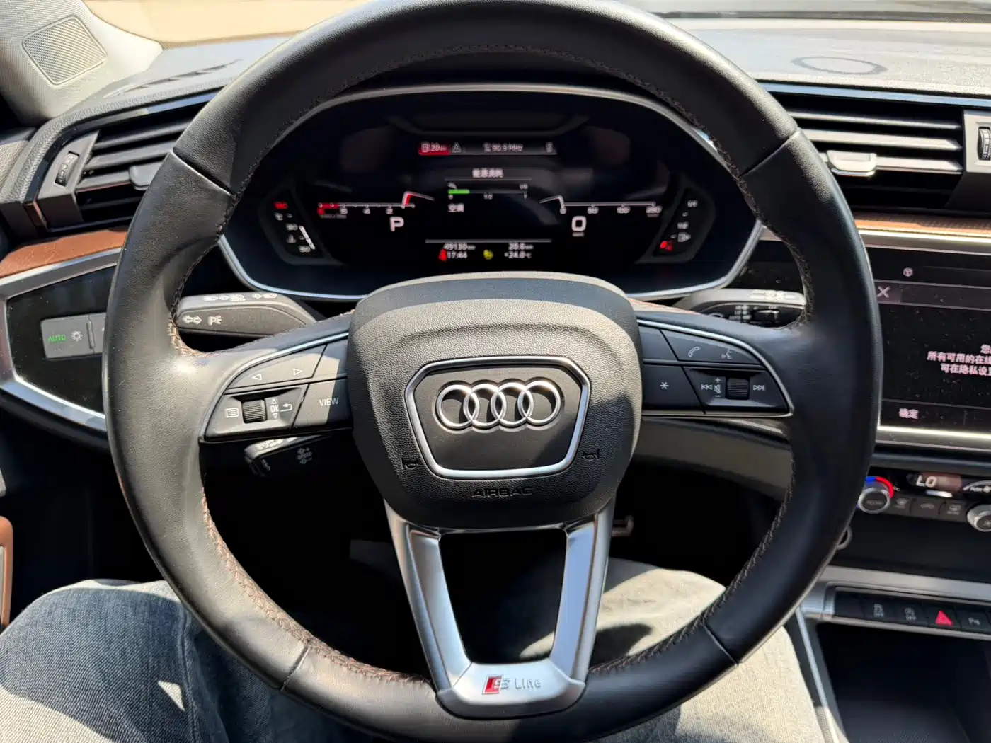 Audi Q3 2022 35 TFSI Fashion Elegance фото 21