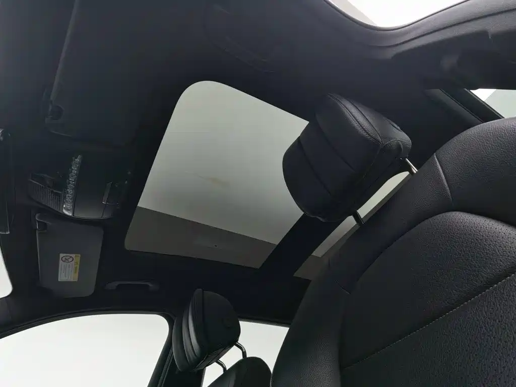 Mercedes-Benz GLC 2016 2016 GLC 260 4MATIC Luxury
