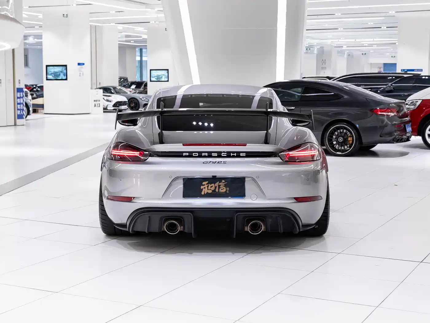 Porsche 718 2022 Cayman GT4 RS 4.0L фото 5