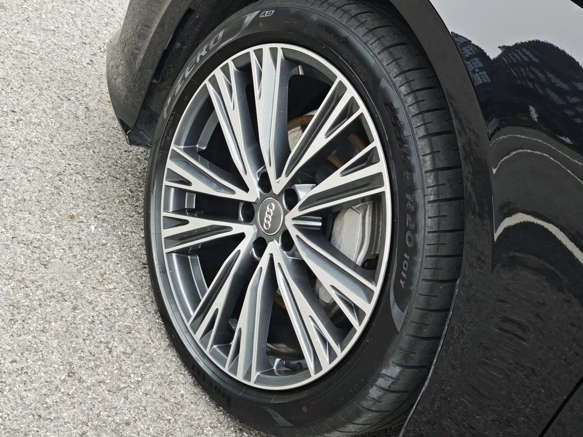 Фото 16 - Audi A6L