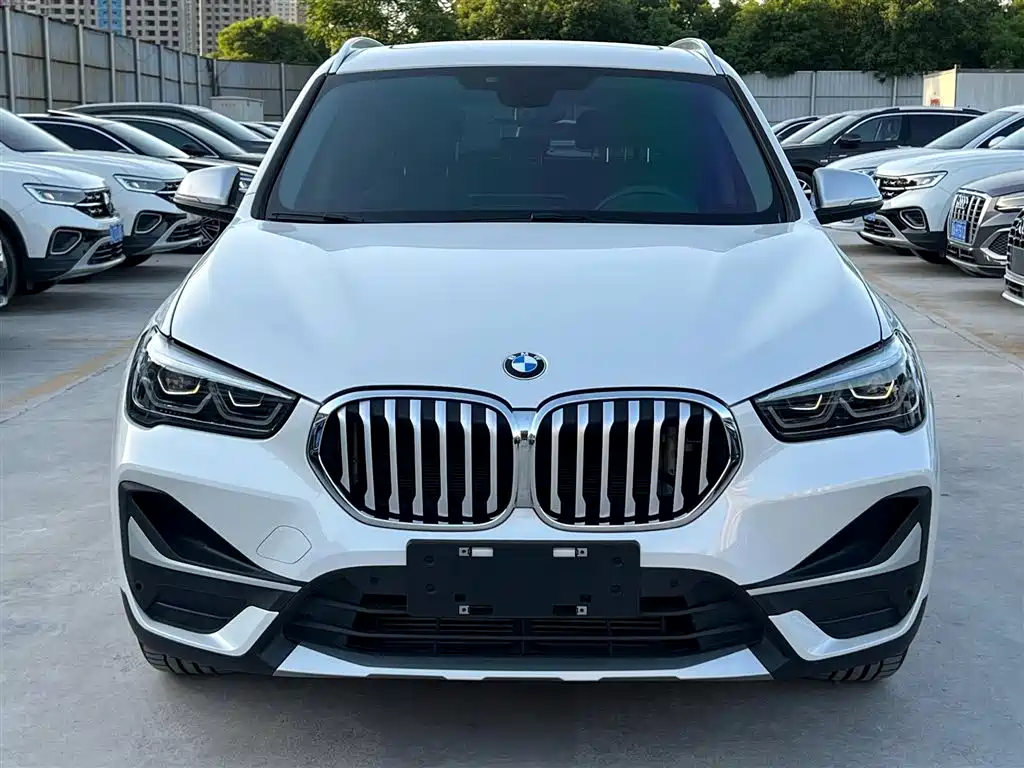 BMW X1 2021 sDrive20Li Exclusive фото 2