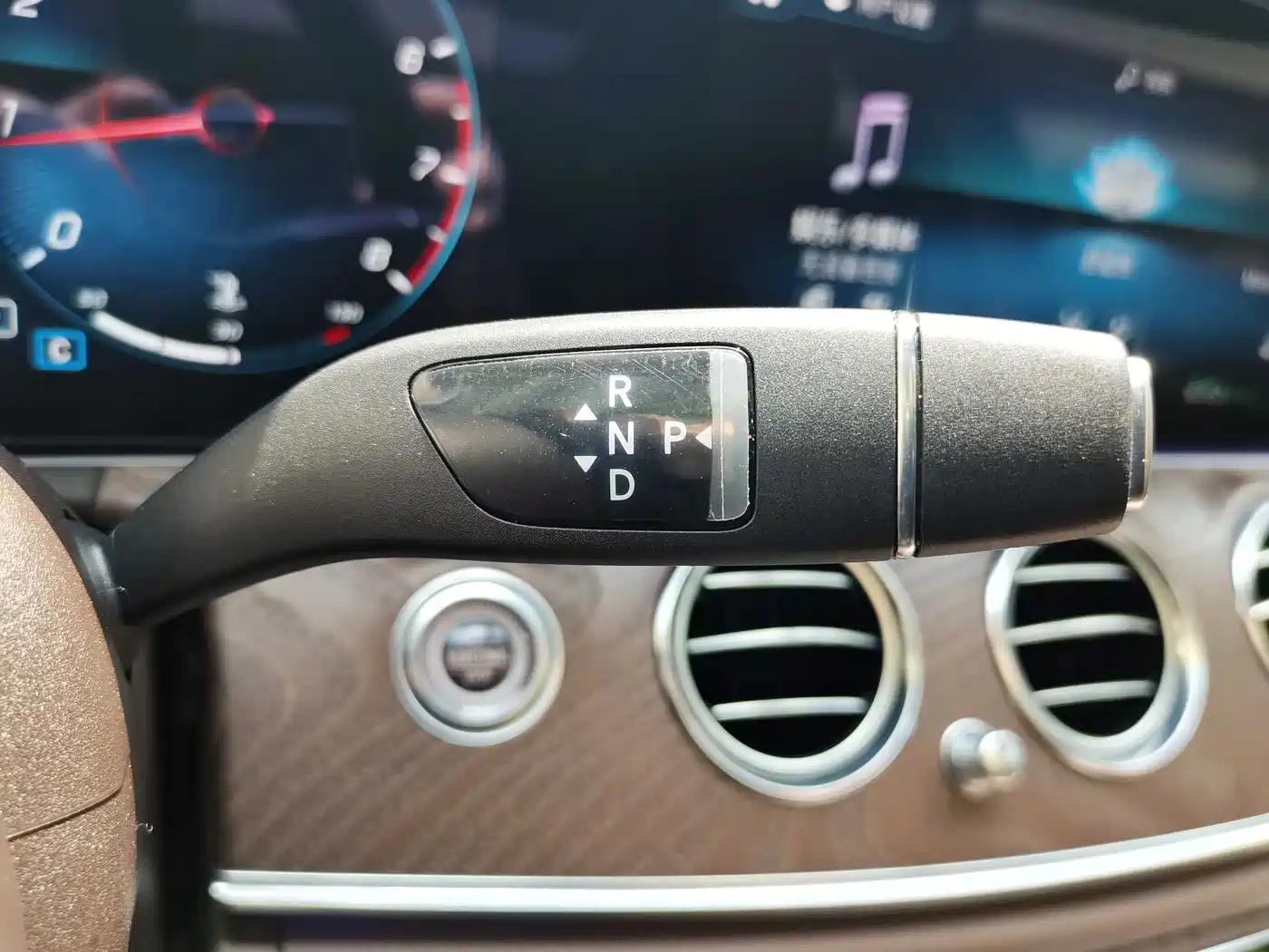 Mercedes-Benz E-Class 2022 Facelift E 300 L Fashion Style фото 20