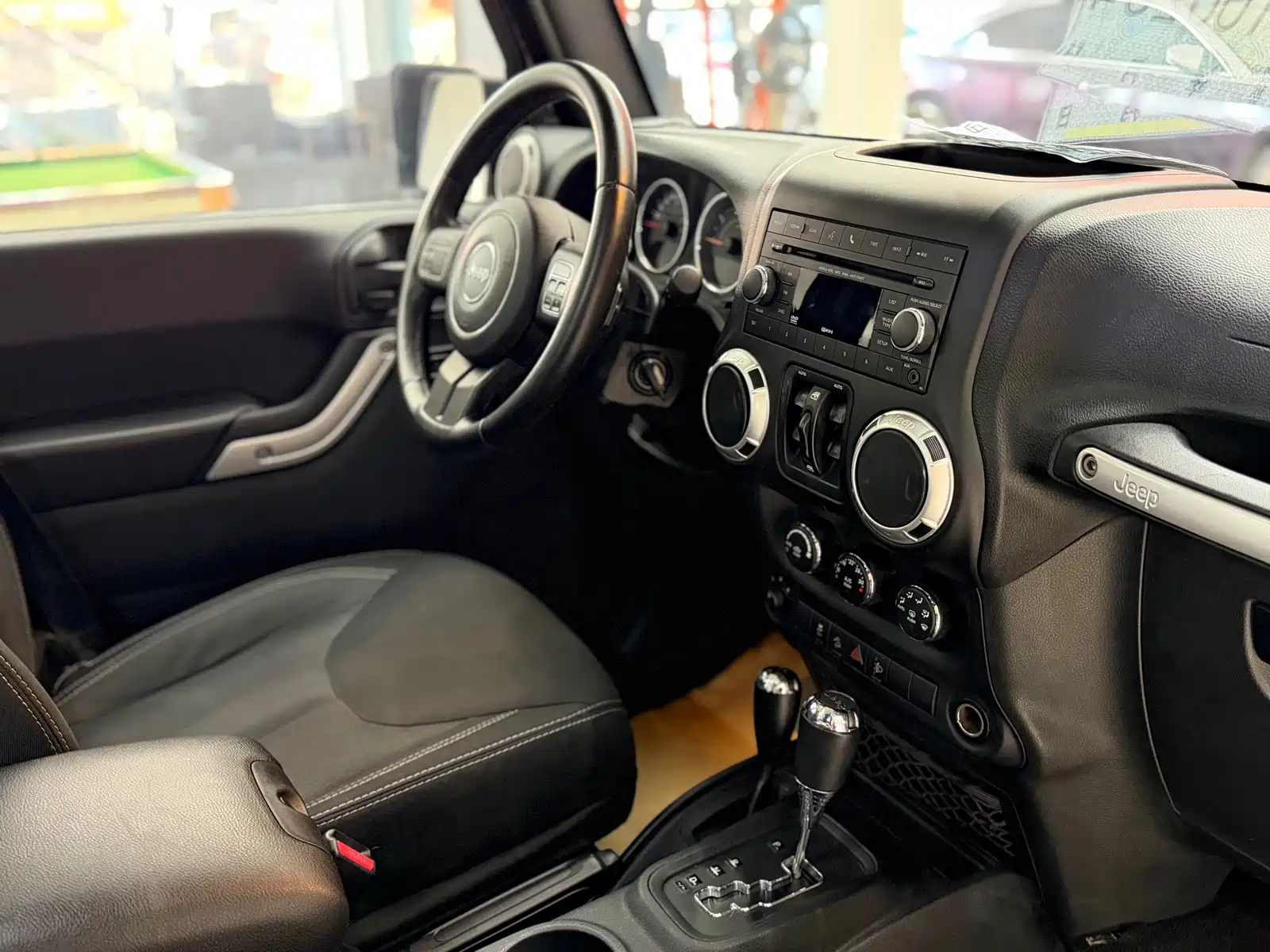 Фото 7 - Jeep Wrangler