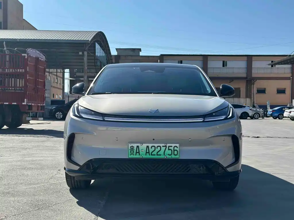 ARCFOX T1 2025 2025 Base Model