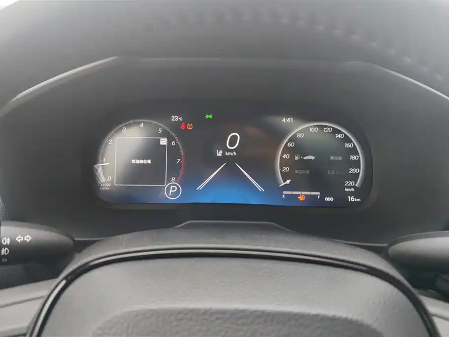 Toyota Wildlander 2024 2.0L CVT 2WD Luxury PLUS Edition фото 14