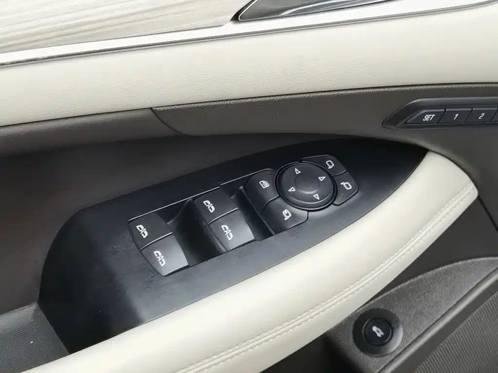 Фото 9 - Buick LaCrosse