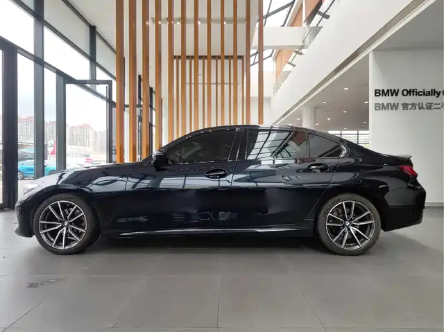 BMW 3 Series 2024 325Li M Sport Package — фото 4