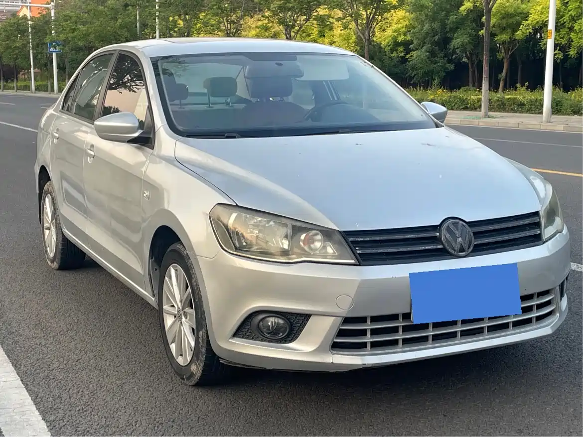 Volkswagen Jetta 2015 1.4L Manual Comfort фото 3