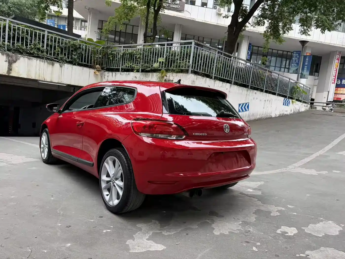 Volkswagen Scirocco 2010 2.0TSI Sport Edition фото 10