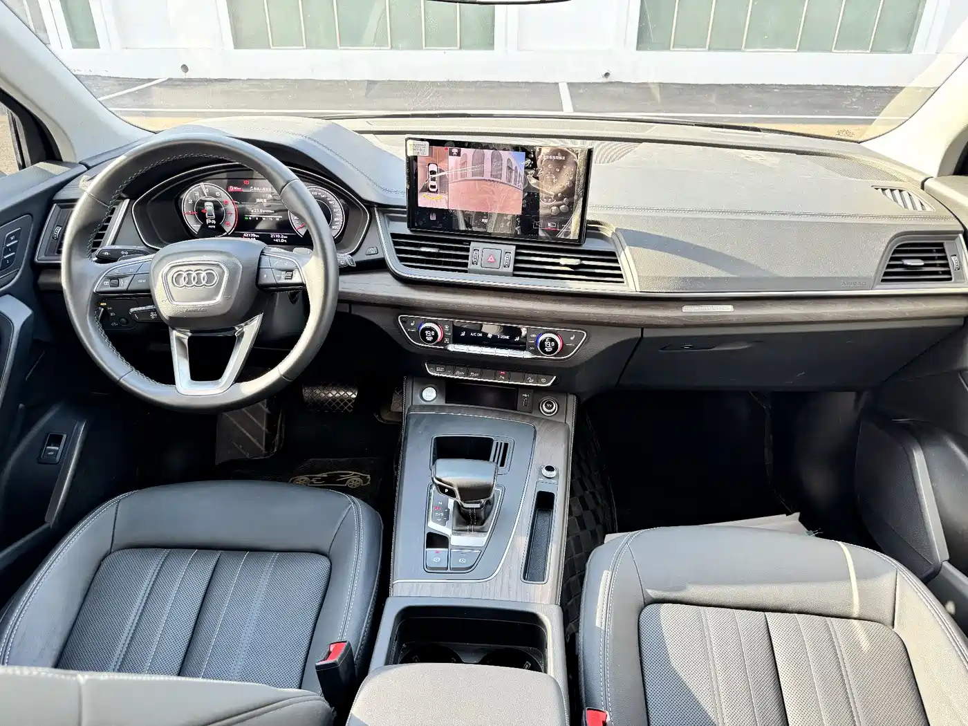 Audi Q5L 2023 40T Luxury Elegance фото 9