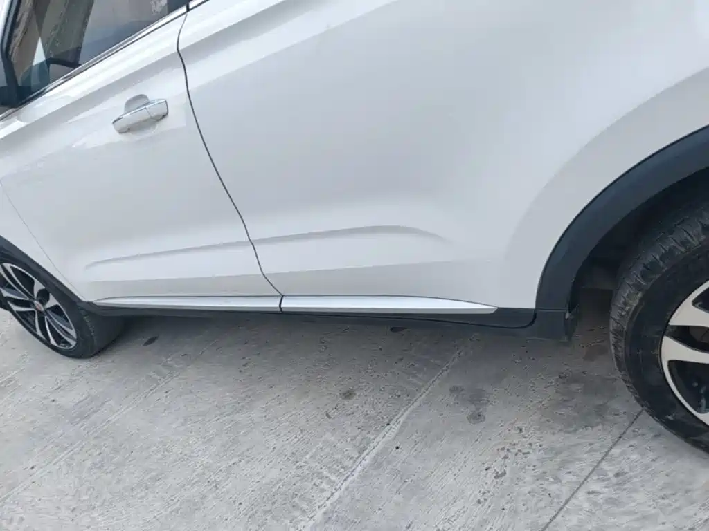 Фото 22 - Roewe RX3