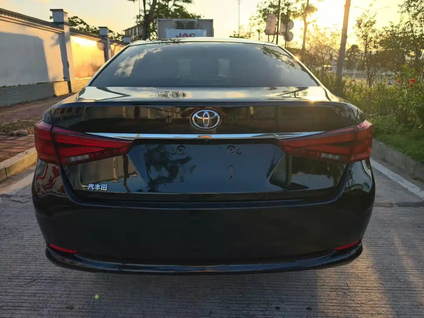 Фото 8 - Toyota Crown