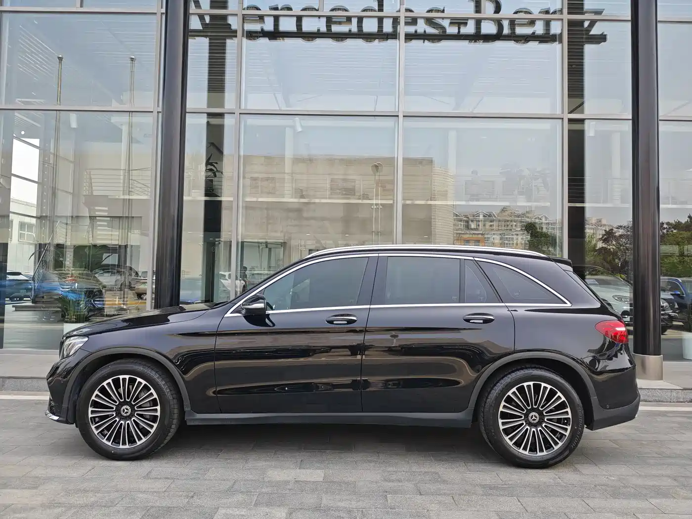 Mercedes-Benz GLC 2019 GLC 260 L 4MATIC Dynamic фото 3