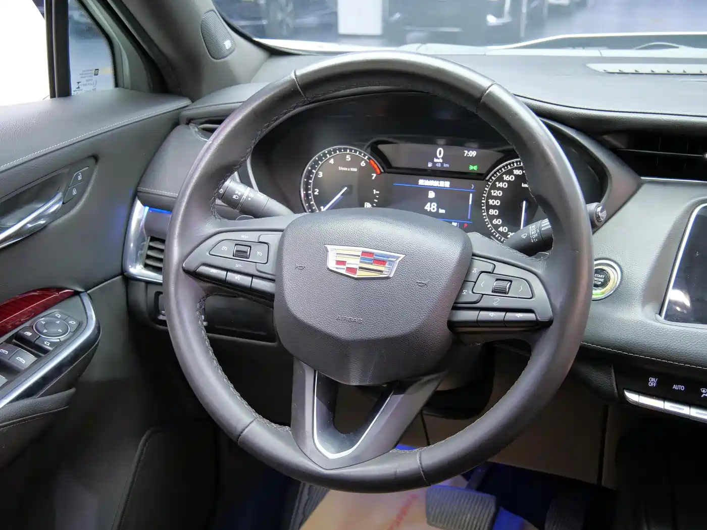 Cadillac XT4 2018 Model 28T 2WD Technology фото 11