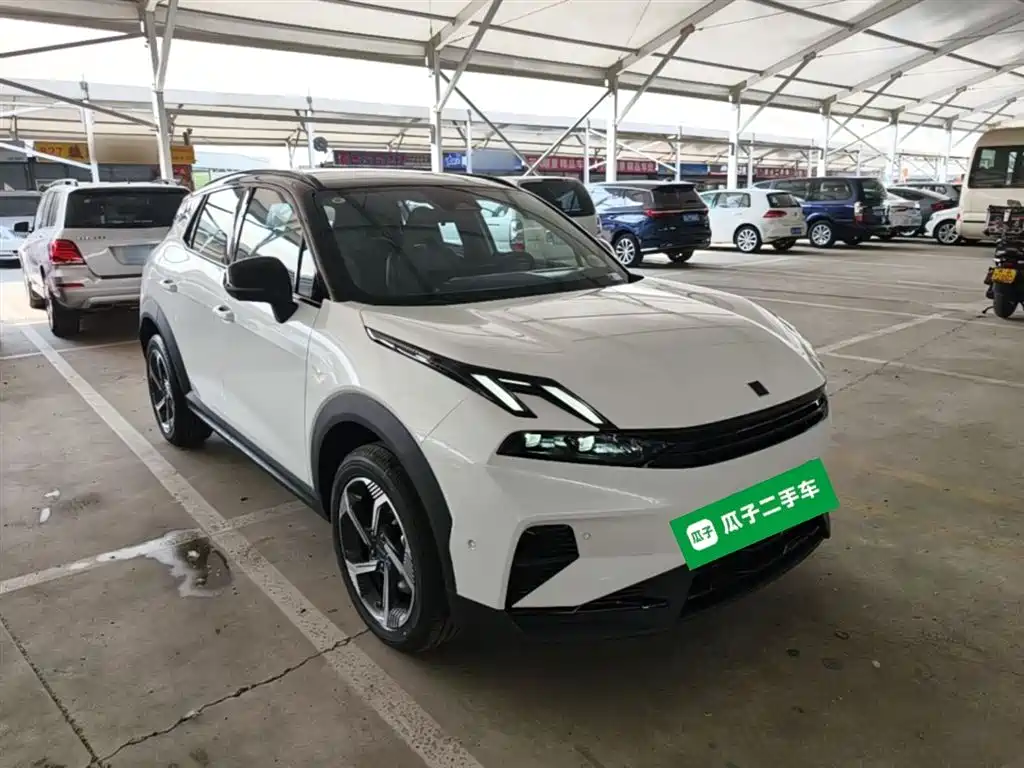 Lynk & Co 06 2026 Relive 1.5T Ultra фото 4