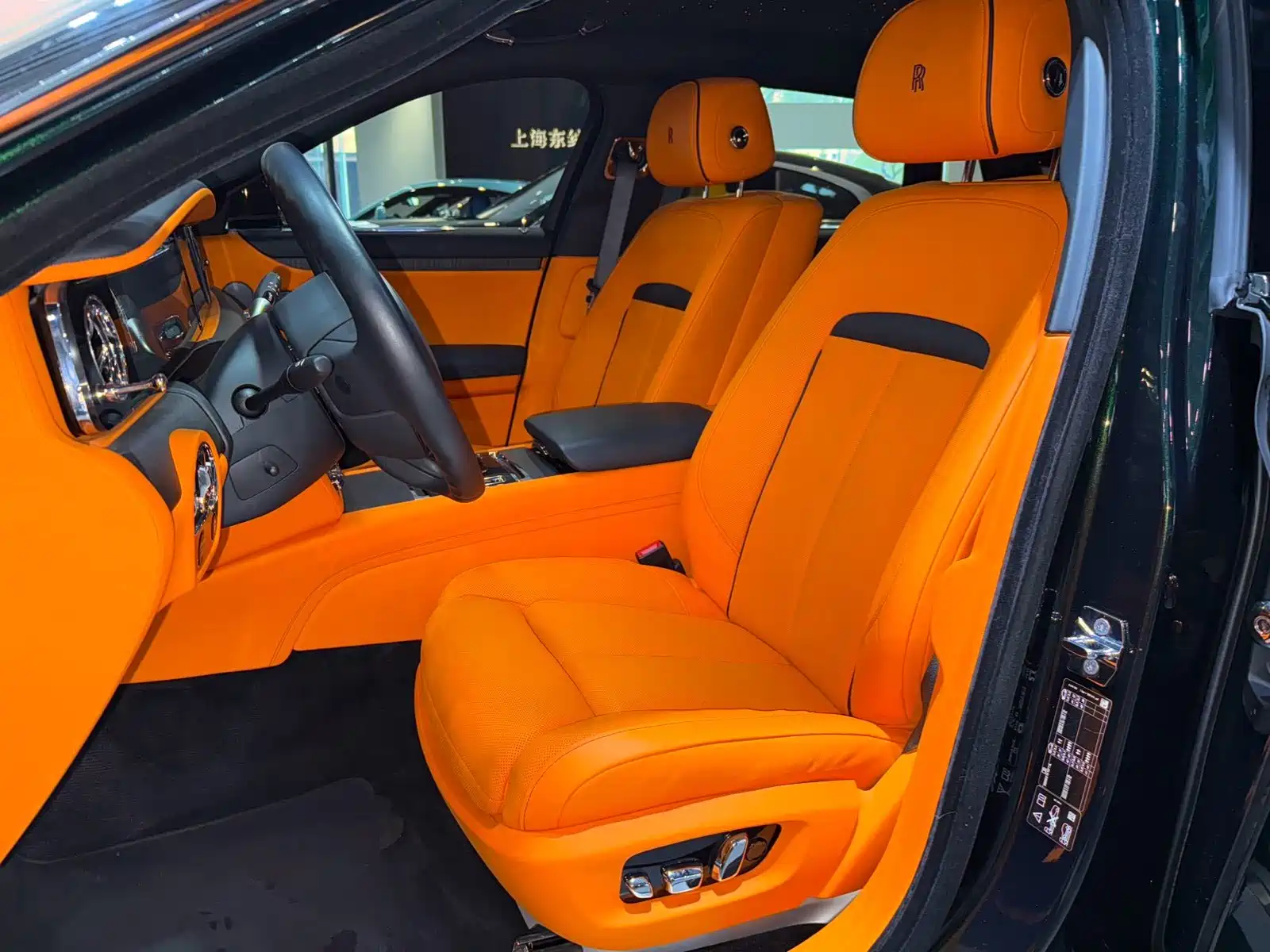 Фото 14 - Rolls-Royce Ghost