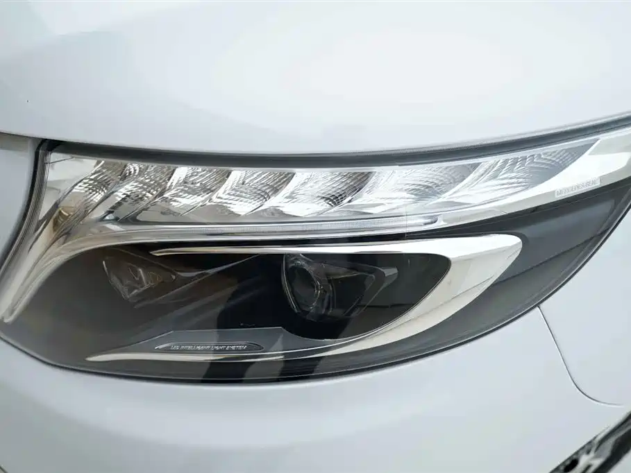 Mercedes-Benz V-Class 2020 Model V 260 L Long Wheelbase Luxury фото 14