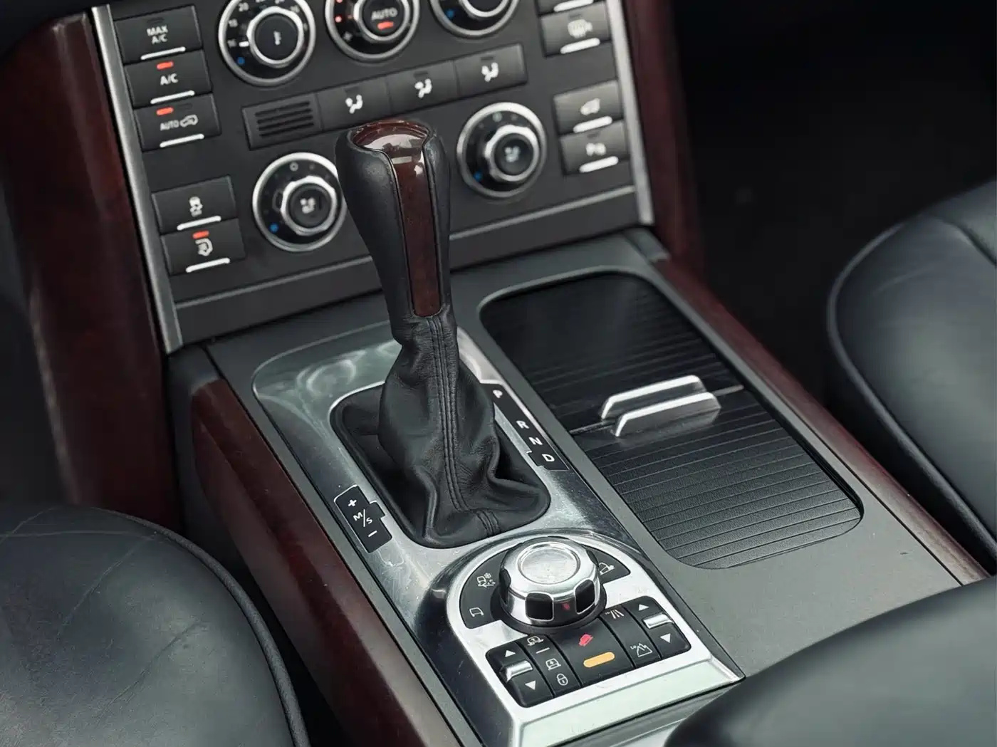 Land Rover Range Rover 2012 5.0 SC V8 фото 11