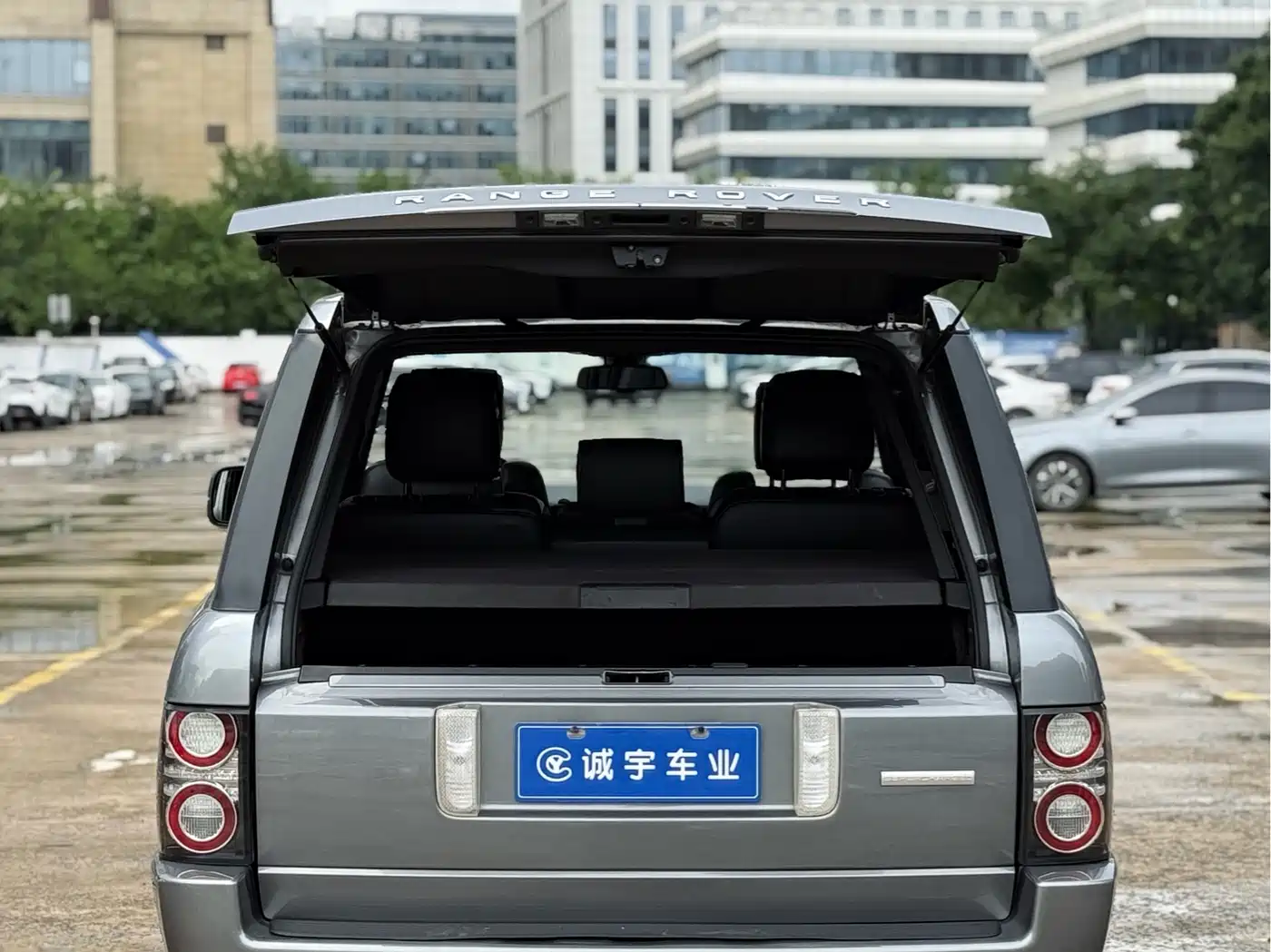 Land Rover Range Rover 2012 5.0 SC V8 фото 19